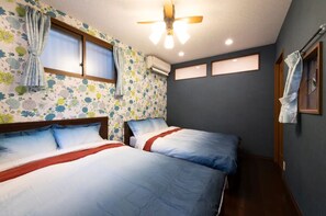 5 bedrooms, WiFi, bed sheets