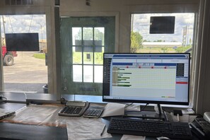 Uklassifisert bilde, 3 av 49, knapp