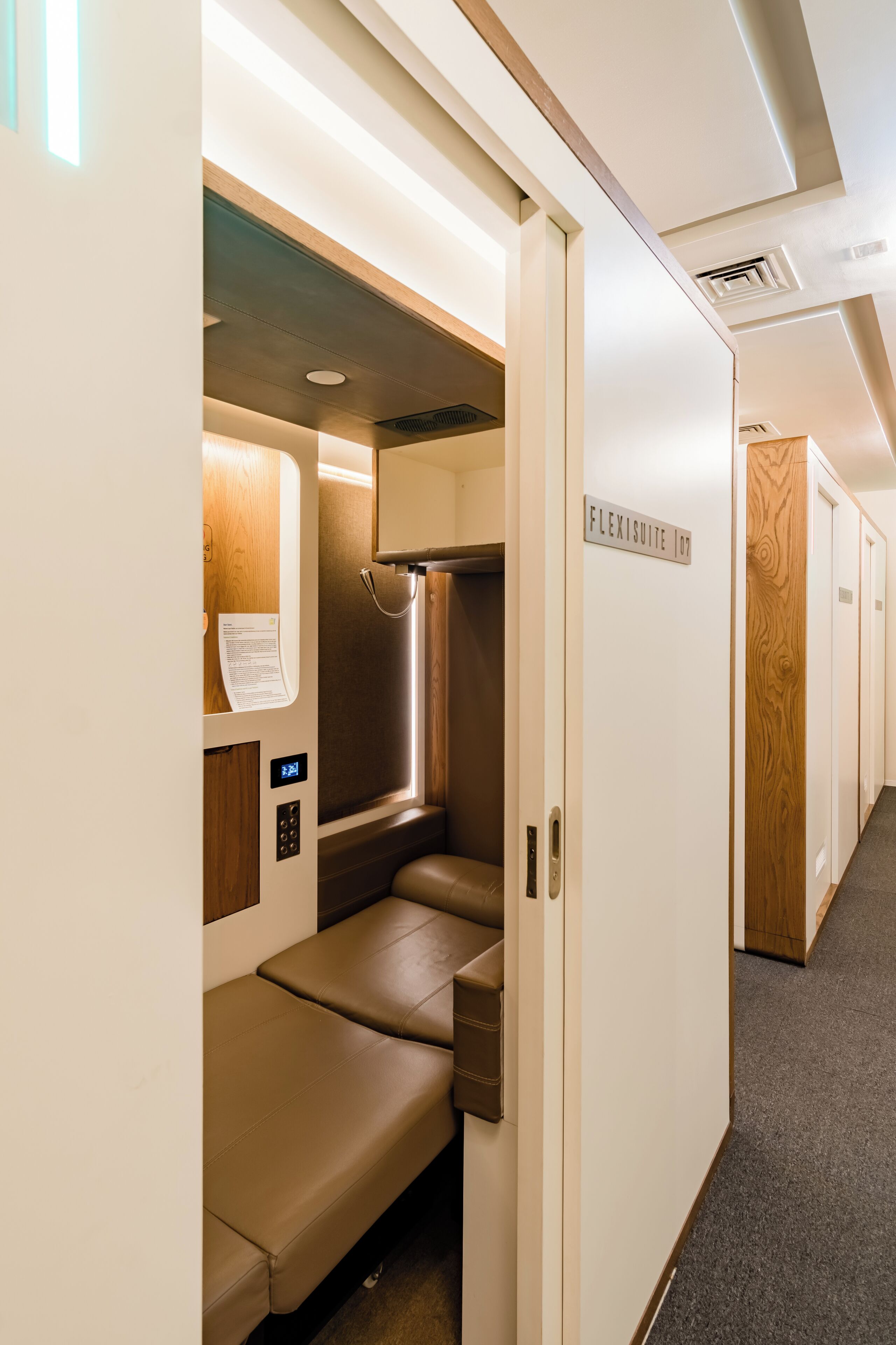 Skrivebord for bærbar PC og sengetøy