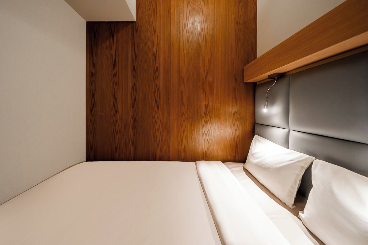 ノートパソコン用作業スペース、ベッドシーツ