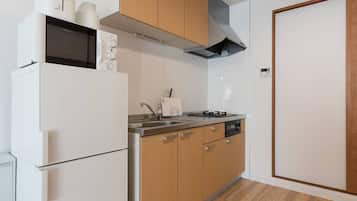 Private Vacation Home | Private kitchenette | Fridge, microwave, stovetop, electric kettle