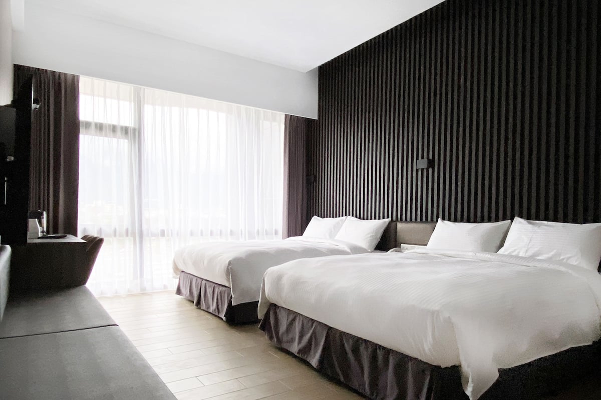 Chambre Quadruple Premium | Literie de qualité supérieure, couette en duvet d'oie