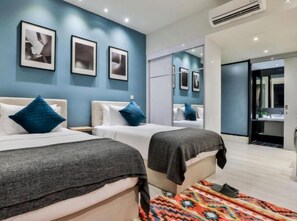 1 bedroom, iron/ironing board - Deluxe King Suite with Twin Tower View 29 (Kuala Lumpur,,)