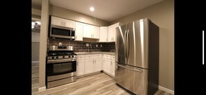 Private kitchen - Windsor Apartment (Phoenix)
