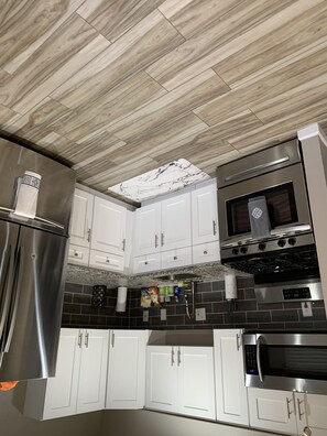 Private kitchen - Windsor Apartment (Phoenix)