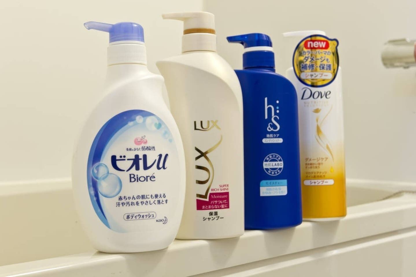 Private Vacation Home | Bathroom amenities | Separate tub and shower, deep soaking tub, free toiletries, hair dryer