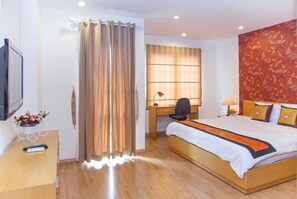 City Apartment | Desk, blackout curtains, iron/ironing board, free WiFi - Grand Spring Suite - Mai Hac De (Hanoi)