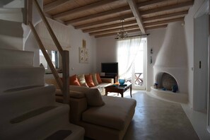 Villa - 3 sovrum | Vardagsrum | Platt-tv