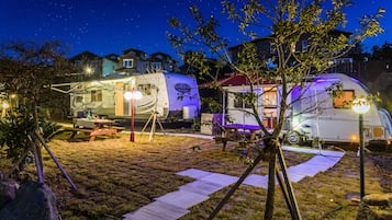 Family Twin Room, 2 Bedrooms, Non Smoking (Caravan Spika) | Courtyard view