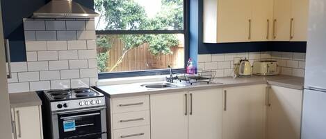 Apartment (Spitfire) | Private kitchen