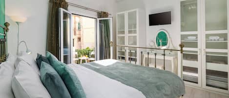 1 chambre, espace de travail pour ordinateur portable