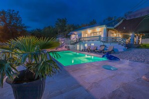 Seasonal outdoor pool