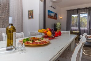 Hus - 4 sovrum | Matservice på rummet