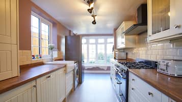 House | Private kitchen | Full-size fridge, microwave, oven, stovetop