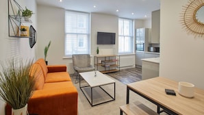 Apartment | Living area - Apartment One Hudsons Yard House (Whitby)