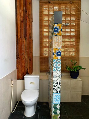 Deluxe Double Room | Bathroom | Shower, rainfall showerhead, hair dryer, slippers - Town House SG (Ho Chi Minh City)