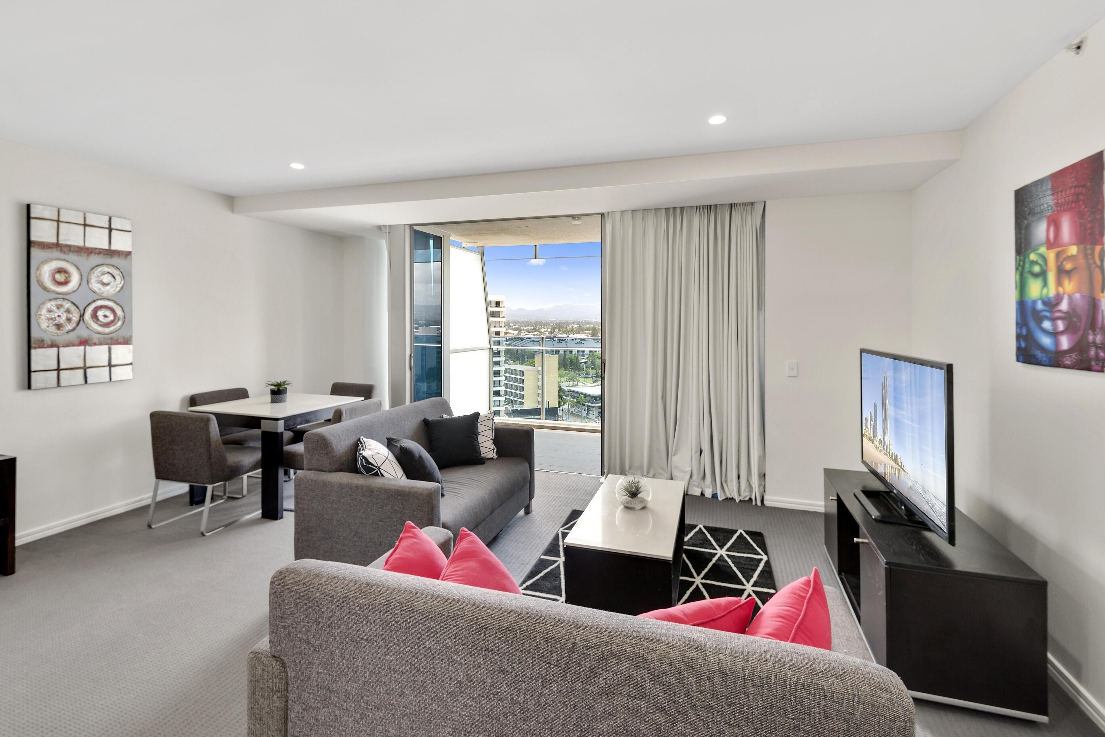 ♦️ Hilton Residences – 2 Bedroom Hinterland View — Q Stay