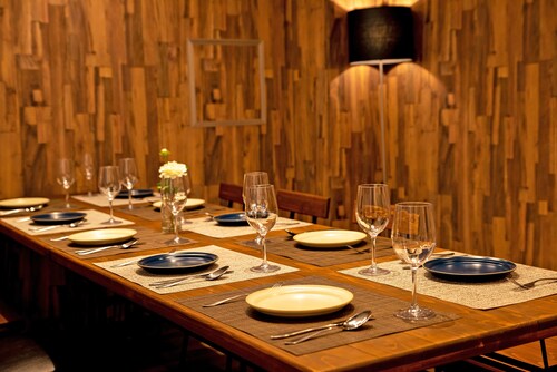 客室内のダイニングエリア