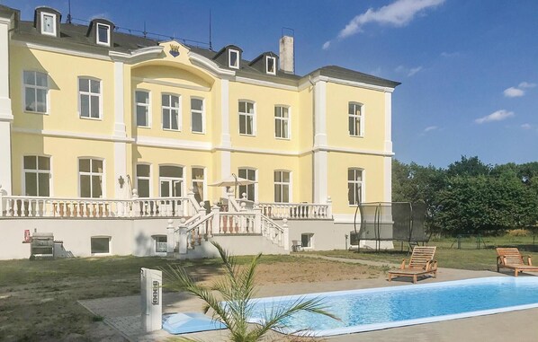 Talo (Schloss Schmuggerow) | Ulkopuoli