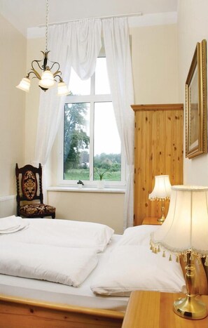 Casa (Schloss Schmuggerow) | 17 dormitorios, wifi gratis, ropa de cama
