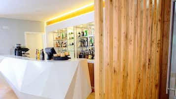 Bar (en la propiedad)