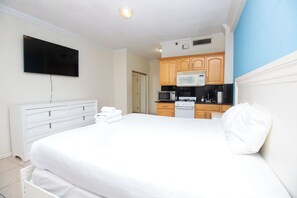 1 slaapkamer, een laptopwerkplek, gratis wifi, beddengoed