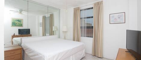 1 bedroom, individually decorated, individually furnished, desk