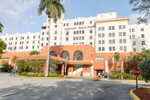 Exterior - 549 City View Hollywood Beach (Hollywood)