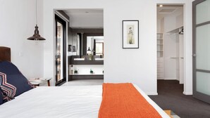 4 chambres, espace de travail pour ordinateur portable