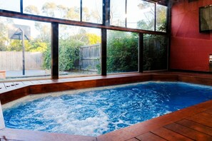 Spa - 'mountain Retreat Villa' Near Dandenong Ranges (Upwey)