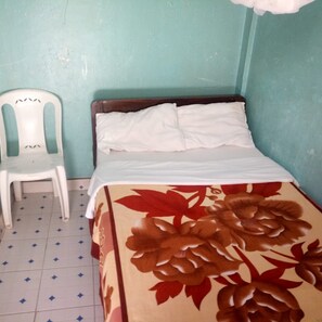 Single Room | Desk, free WiFi, bed sheets - Othaya Annex Lodge (Naivasha)