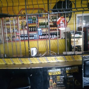 Bar (on property) - Othaya Annex Lodge (Naivasha)