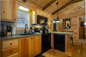 Fridge, microwave, oven, stovetop - Creekside Log Cabin | 2 Bed, 2 Bath (Pisgah Forest)