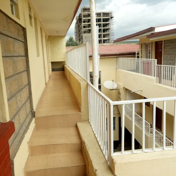 Staircase - Meris Lodge (Naivasha)