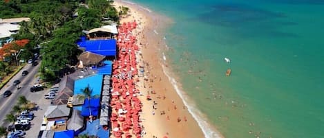 Plage à proximité, 10 bars de plage