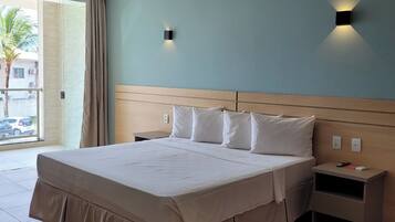 Quarto Deluxe | Roupas de cama premium, frigobar, cofres nos quartos