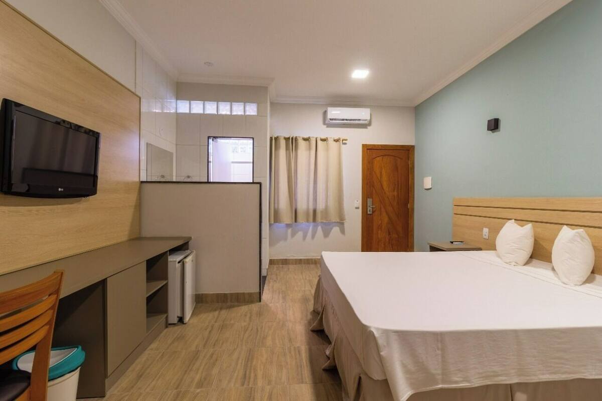 Suite Standard | Premium bedding, minibar, in-room safe, desk