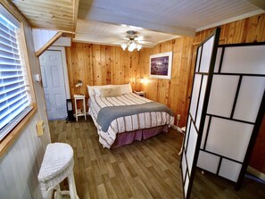 2 bedrooms, iron/ironing board, travel crib, free WiFi