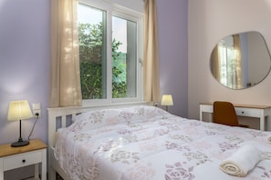 3 chambres, fer et planche Ă repasser, Wi-Fi, draps fournis