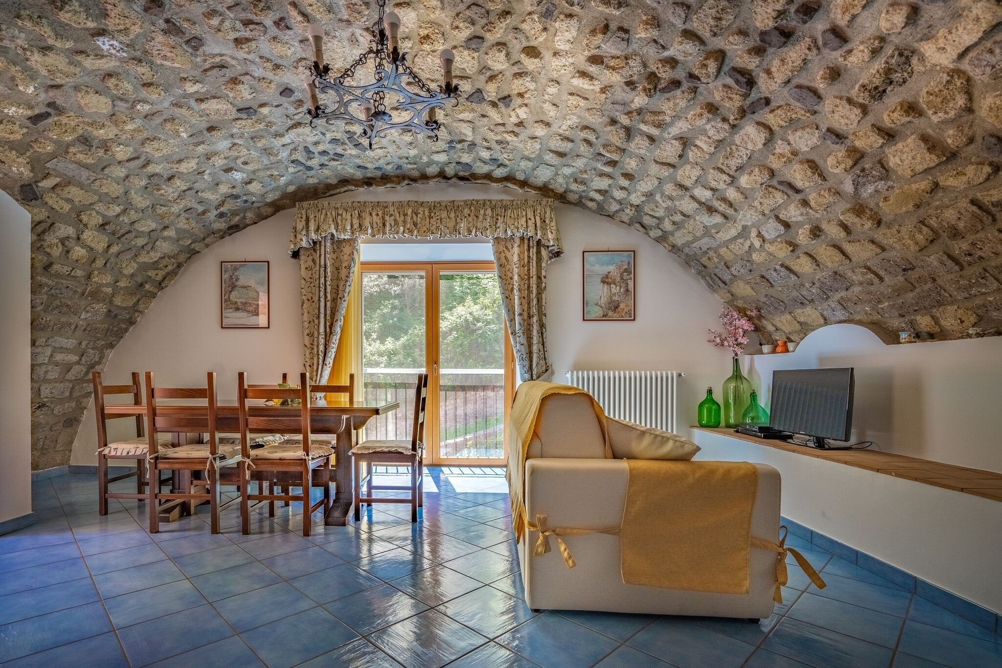 Appartamento, 2 camere da letto, patio, vista mare | Pasti in camera