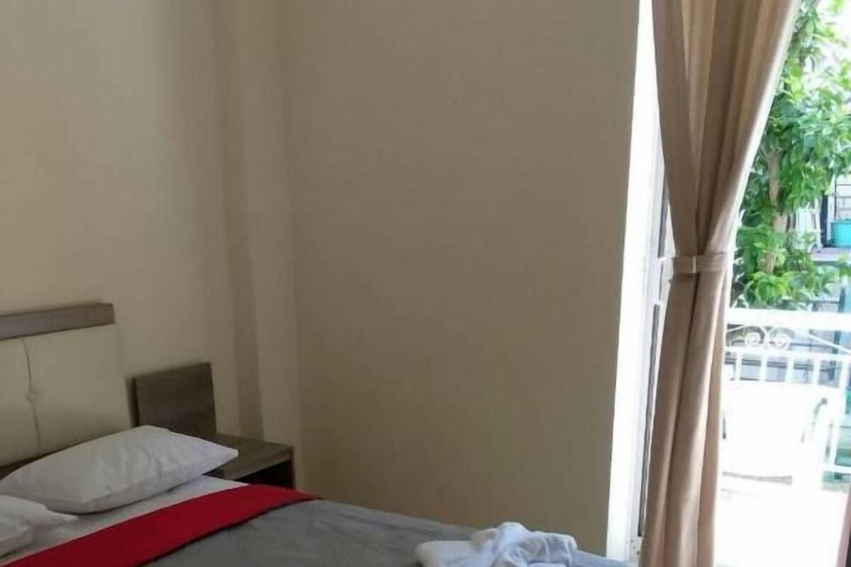 أسرّة أطفال/رضّع (مجانًا) وواي فاي مجانًا