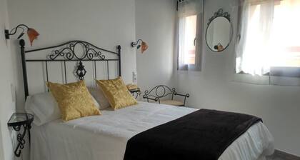 CR *** Planeta Vera -huoneisto (Castaño) on suunniteltu perheille ja ryhmille