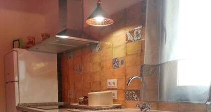 CR *** Planeta Vera -huoneisto (Castaño) on suunniteltu perheille ja ryhmille