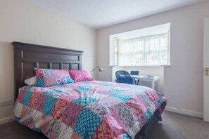 3 habitaciones, tabla de planchar con plancha y wifi gratis 