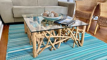 Suite familiare | Area soggiorno | Smart TV