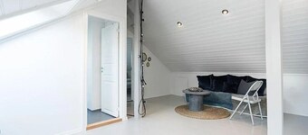 StayPlus Central Five Bedroom Home