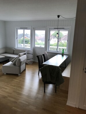 Apartment, 4 Bedrooms | Living area