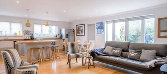 Honey Bee House, Orford