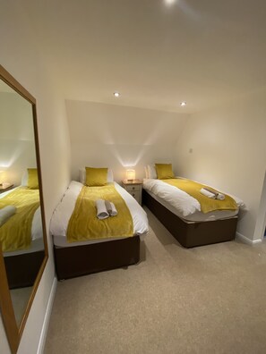 Premium Apartment | 2 bedrooms, individually decorated, individually furnished - Bellfosters (King's Lynn)