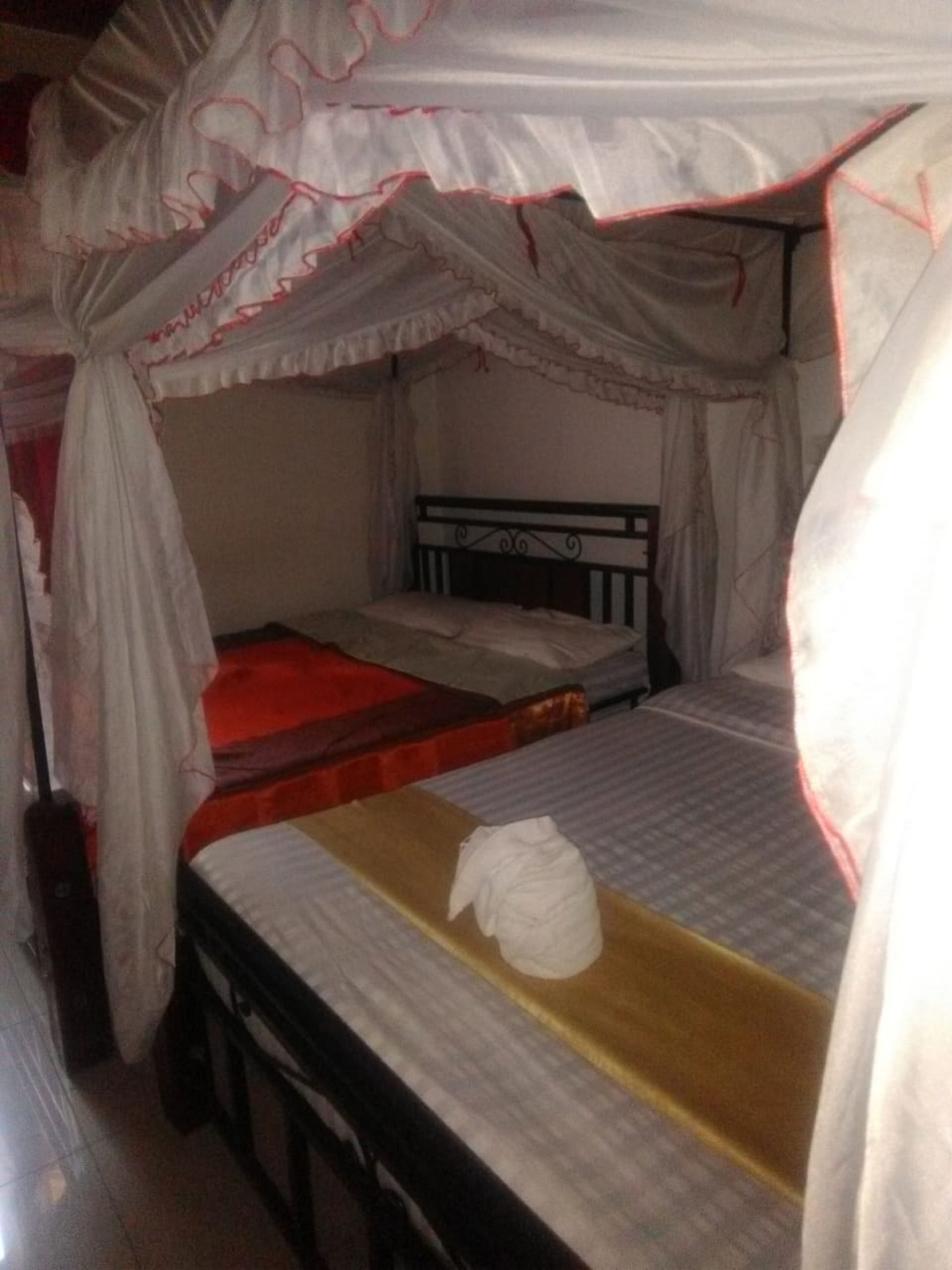Desk, free WiFi, bed sheets